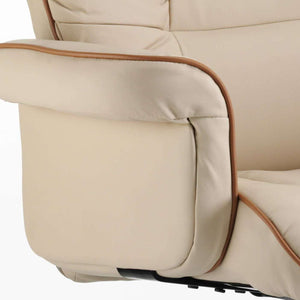  The cream leather executive chelsea chair with wide gullwinged arm rests